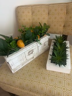Lemon and plant decor