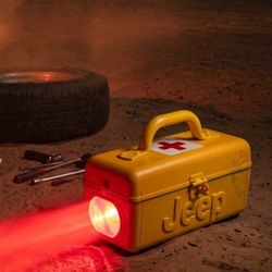 Vintage Jeep Electronics Emergency Kit Yellow "Lunchbox" Case Radio Flashlight First Aid 