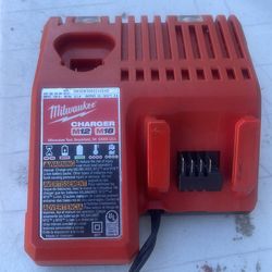 Milwaukee dual battery charger