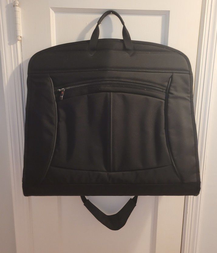Victorinox Swiss Army Nylon Garment Bag