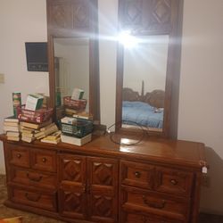 King Size Bedroom Suit $350