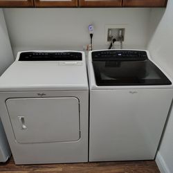 Whirlpool Cabrio Electric Washer and Dryer Set - Used