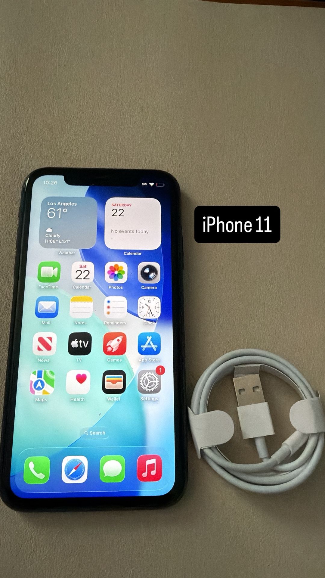 iPhone 11. Like New And Unlocked! Free 1 Month Service!