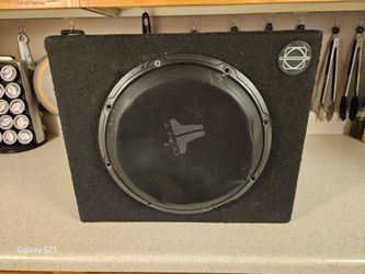 JL Audio 12" sub w/Bassworx wedge box