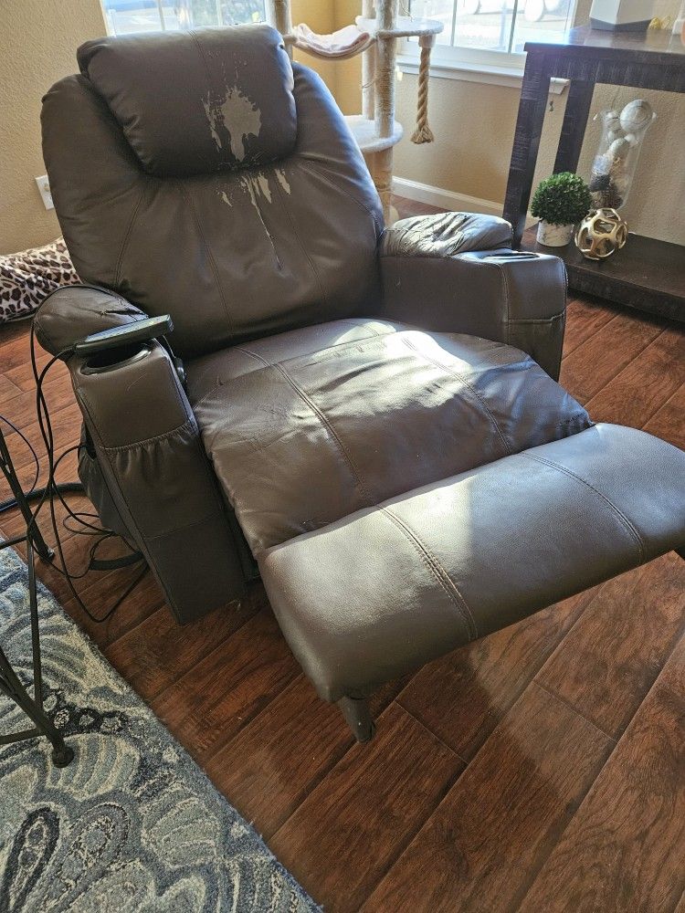 Great Power Lift Recliner 