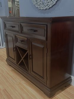 Wine Cabinet With Storage