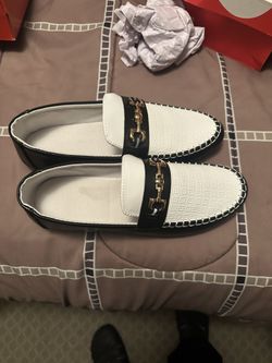 Men’s Dress Shoes Size 9.5  Brand New For $60 If Interested Contact Roy Smith 