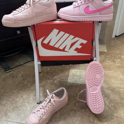 Women sneakers, women Nike size 8, Nike triple pink, Nike blazers pink.