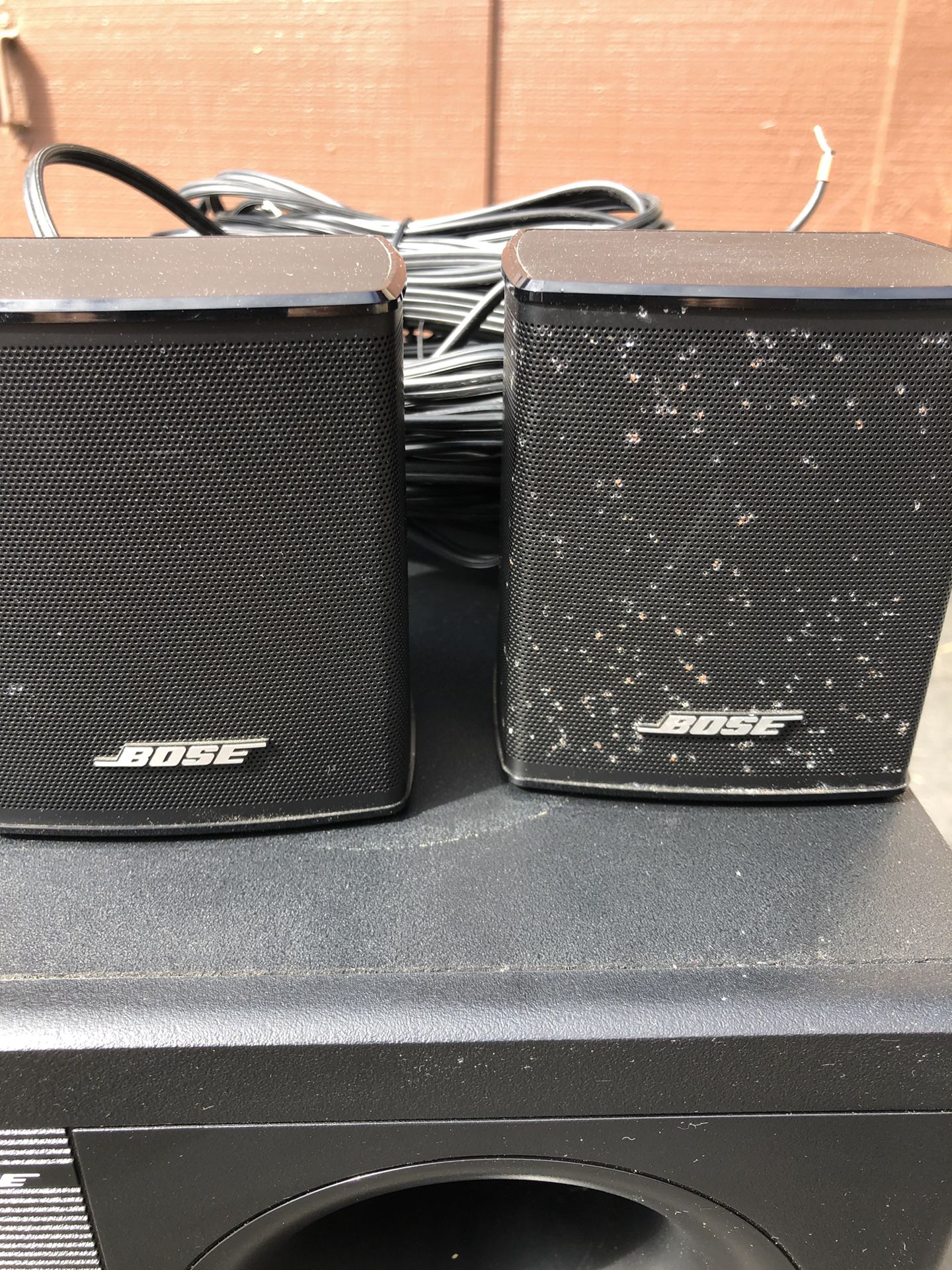 Bose acoustimass speaker system with subwoofer