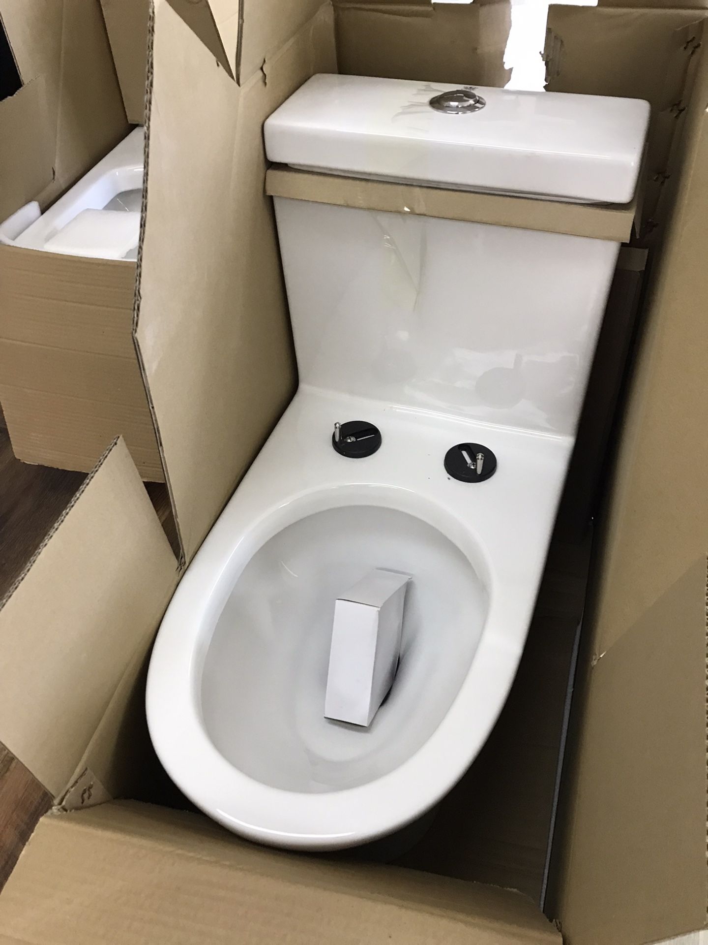 White One Piece Toilet Round Front Bowl Modern Design