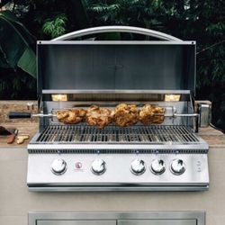 Brand New BBQ GUYS Summerset Sizzler Pro 32-Inch 4-Burner Built-In Natural Gas Grill With Rear Infrared Burner