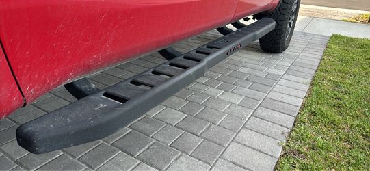 2021 Titan Pro4x side steps