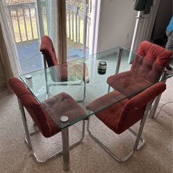 Dining Room Table And 4 Chairs 