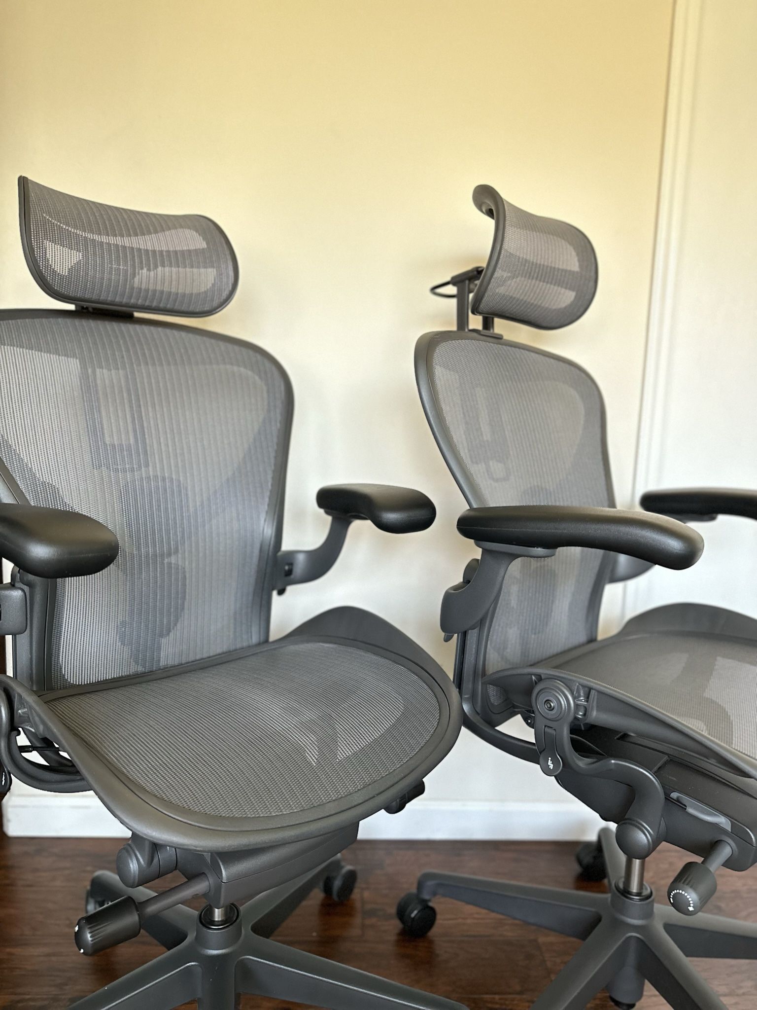 🍀BRAND NEW🍀HERMAN MILLER REMASTERED AERON ONYX COLOR WITH POSTURE-FIT SL FULLY ADJUSTABLE ARMS TILT LOCK TILT TENSION SEAT HEIGHT 