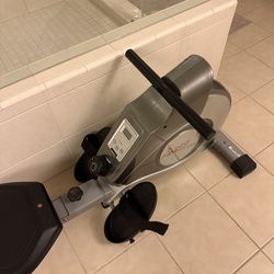 Free rowing machine