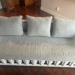 White Wood Day Bed