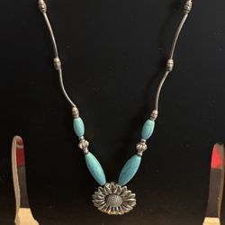 Stunning Summer Turquoise Necklace 15”