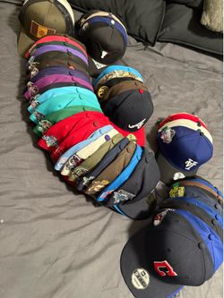 7 5/8 New era fitted with side patch