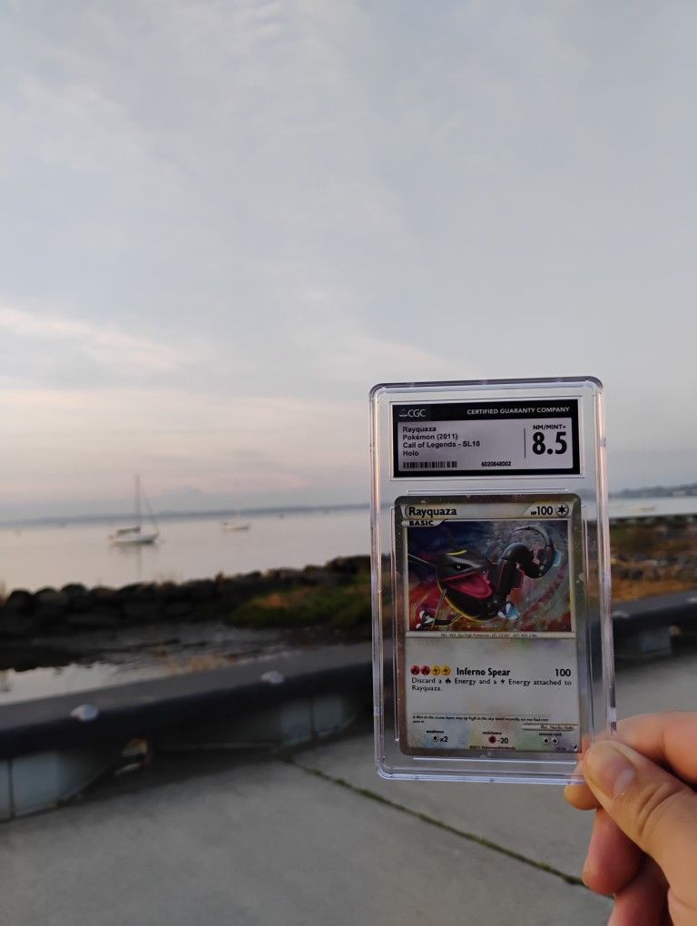 Rayquaza CGC 8.5 Call Of Legends