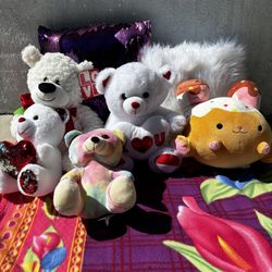Teddy Bears/Plushies/Pillows