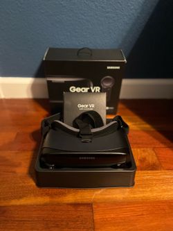 Gear VR with Controller (Powered by Oculus) – SM-R325