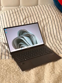 ASUS Zenbook 14-UX3405 OLED Laptop — Ultra 5 / 8Gb / 256Gb