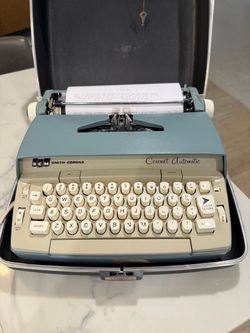 Vintage Smith-Corona Coronet Automatic 12 Electric Typewriter w/ Case & Key