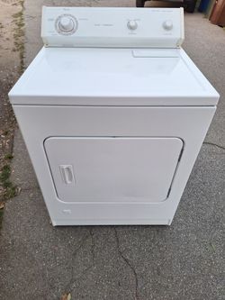 Secadora whirlpool de gas  trabaja muy bien y en muy buenas condiciones y muy limpia con una semana de garantía.