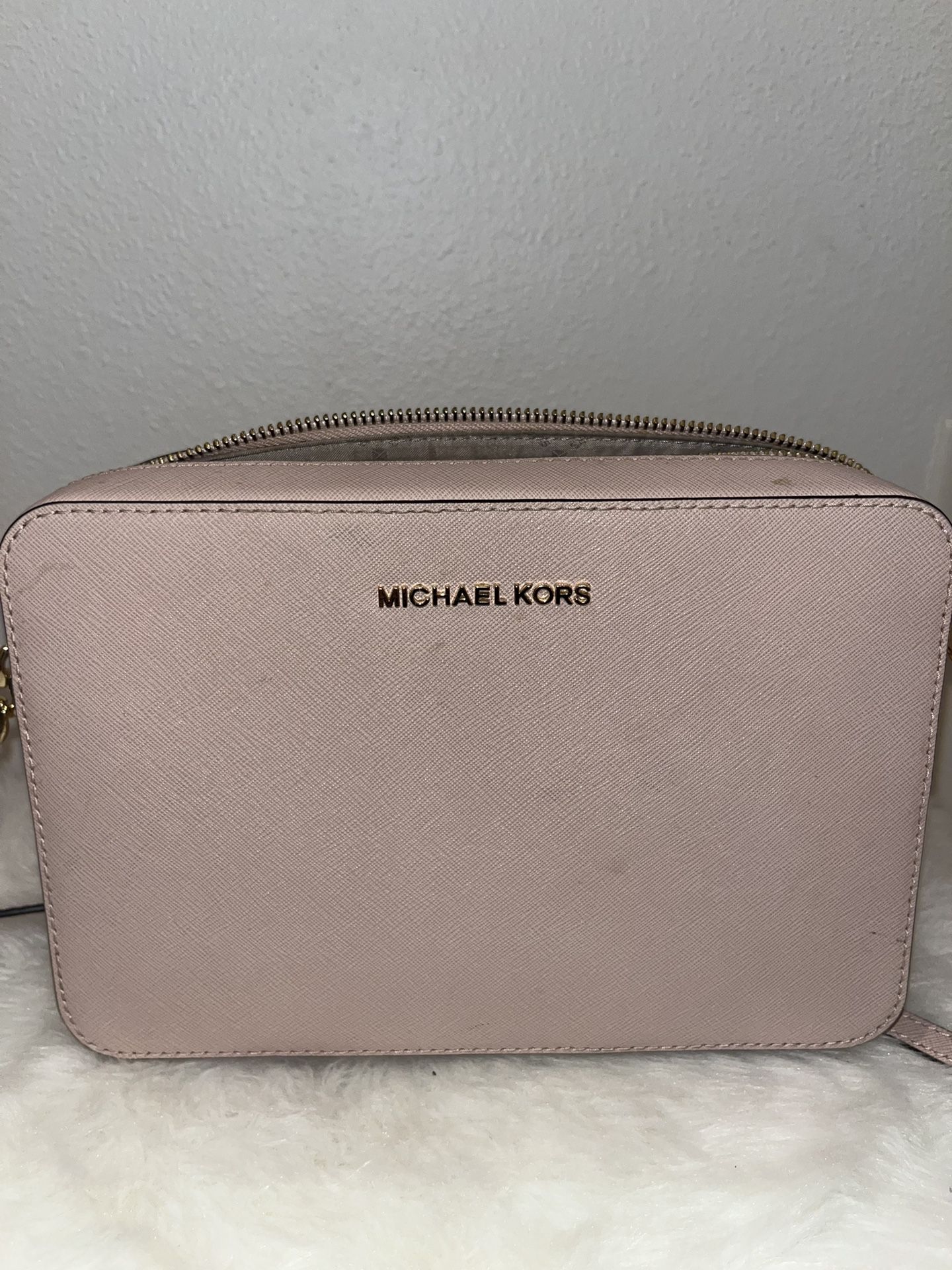 Michael Kors Jet set Leather Crossbody Bag - Pastel Pink