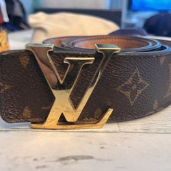 Louis Vuitton Belt( Size 100/40)
