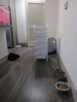 In Newer Condition 6 Drawer Storage Cart No Wheels 