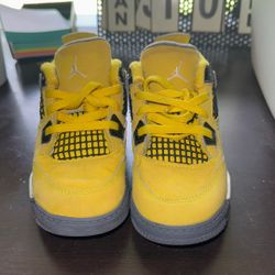 Air Jordan 4 Retro 
