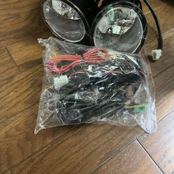 Brand New Maxima 01-04 / Nissan Frontier 01-04 Fog Lights 