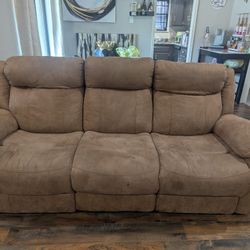 Two Couches, Both Ends Let Out, Charging Stations In Both Couches