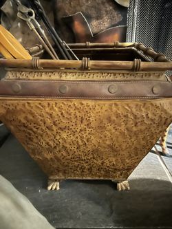 Distressed metal pot