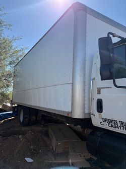 26 foot Box Truck for PARTS