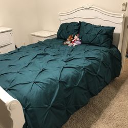 Full Size Bedroom Set