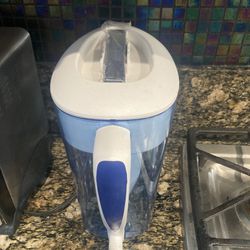 Filtered Water Pitcher And Filters