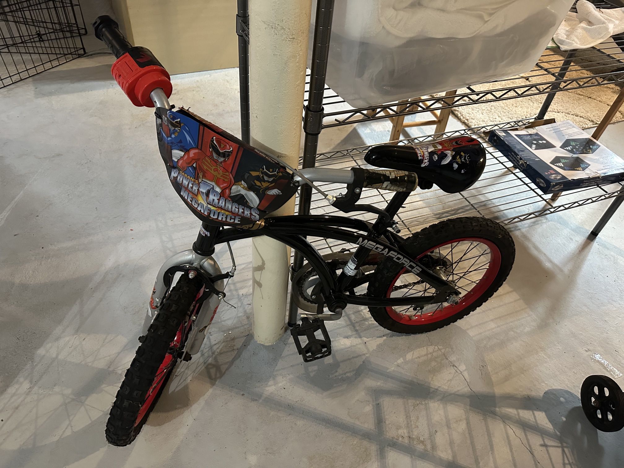 16‘’ Boys Bike, Scooters, and Chief Justice Police Blue Wiggle Ride-on