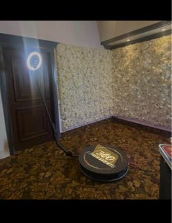 360 Photo Booth with Ring Light