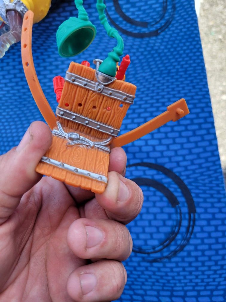 Killer Bee TMNT Vintage Figure Incomplete