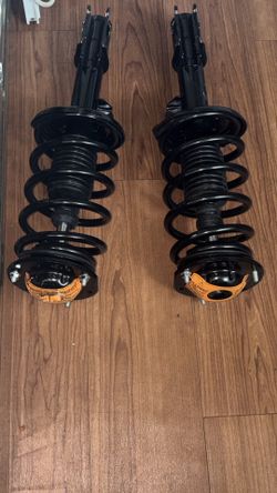 2010 Chrysler Town and Country strut assembly