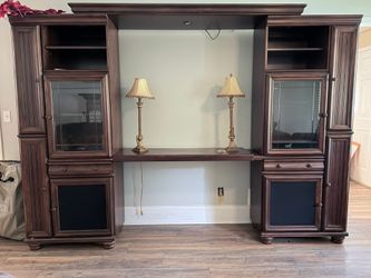 Large Traditional Entertainment Center / Wall Unit – Elegant & Spacious