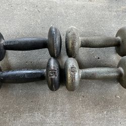2 Pairs Of Vintage Dumbells - 5 Lbs Each
