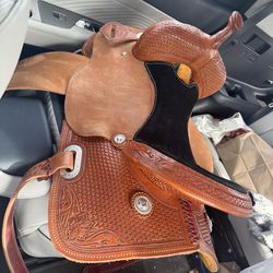 SRS Saddelry western saddle