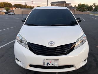2012 Toyota Sienna