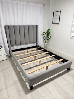Full size bed