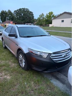 2014 Ford Taurus