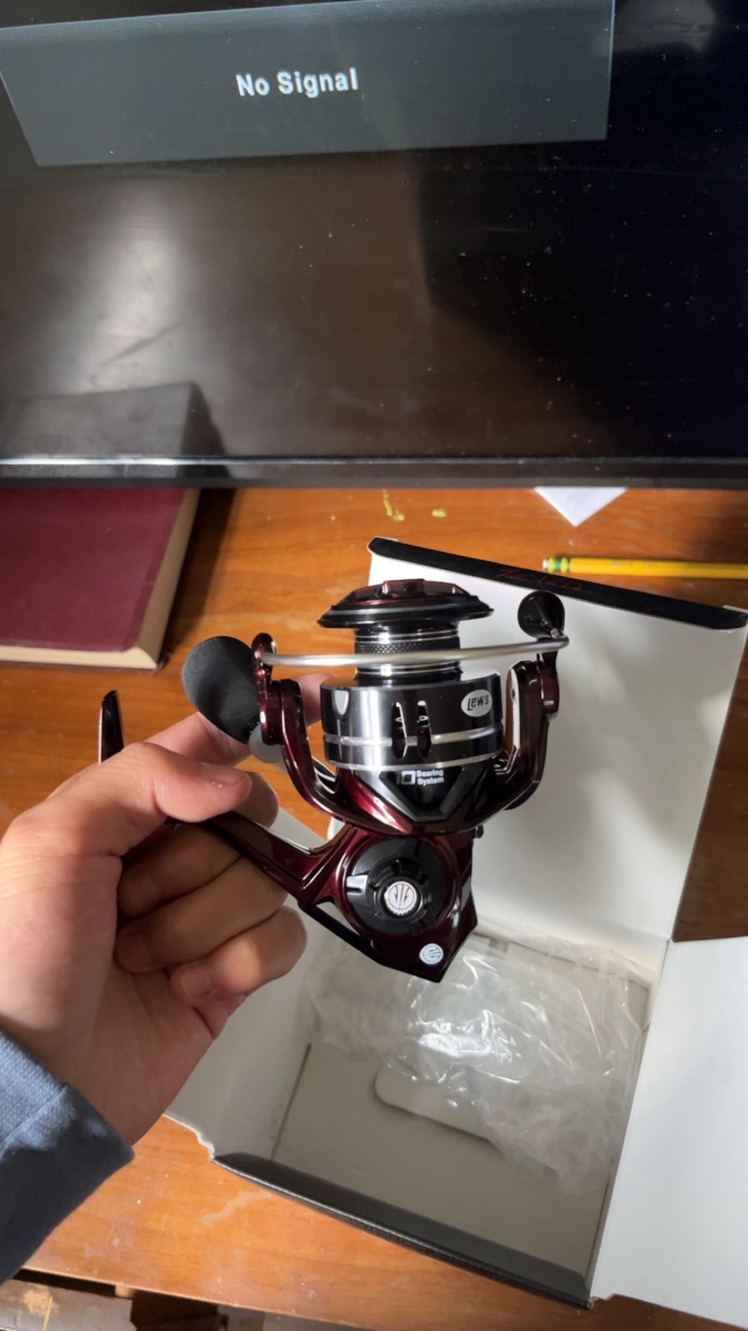 Lews Size 300 Kvd Spinning Reel