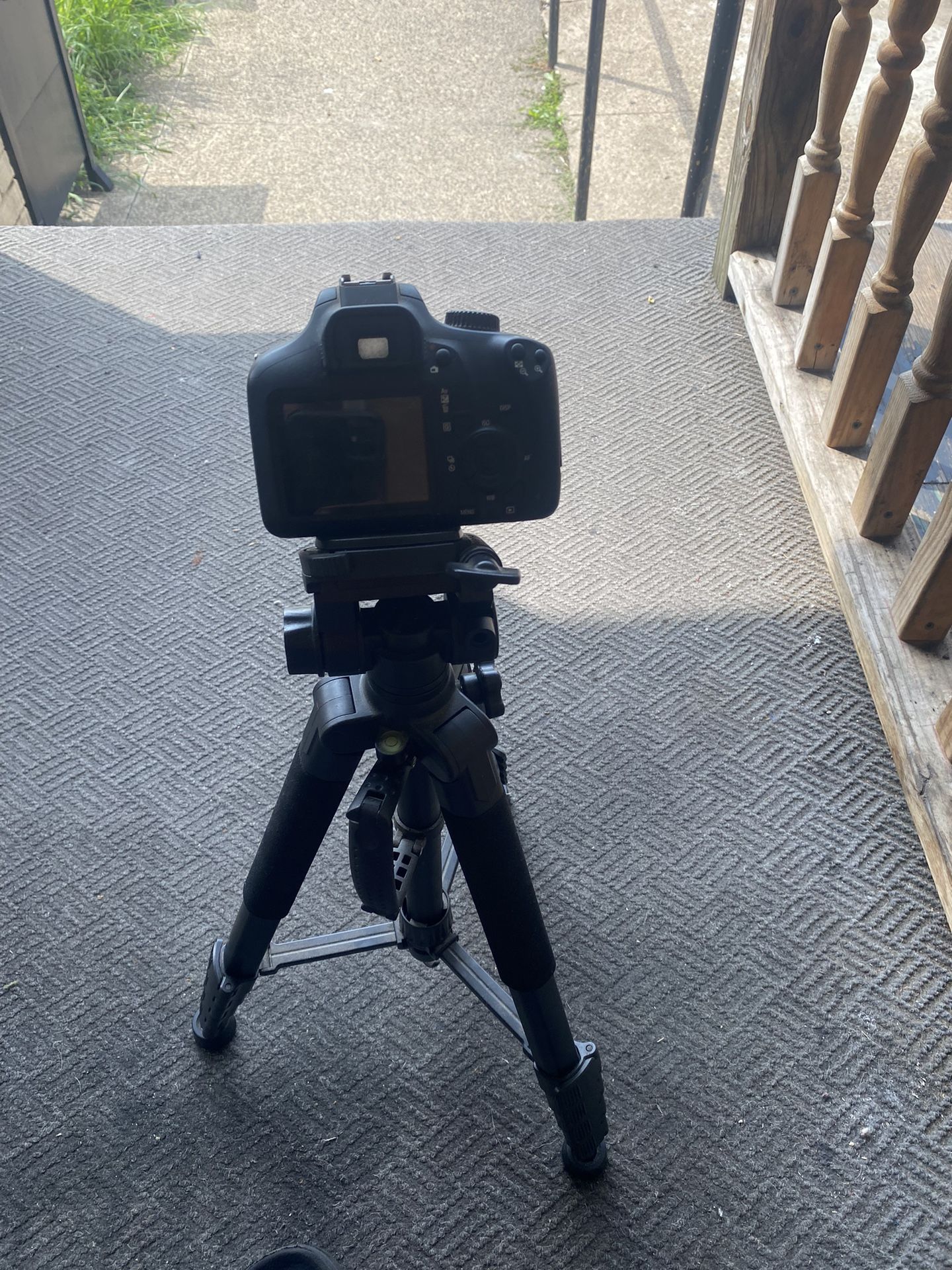 Canon Eos Rebel T100